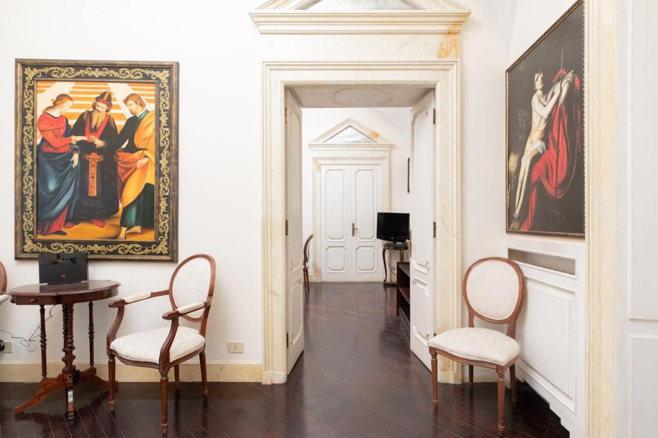 Apartmán Iflat Spanish Steps Luxury And Historical Apt Řím Exteriér fotografie